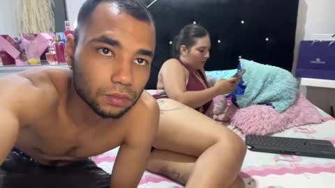 hot2gether69 online show from March 2026 11:33:01 PM