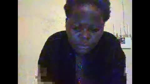 Snapshot of hot_alynn chatting on September 2025 07:35:01 PM ALLYN online show from September 2025 07:35:01 PM