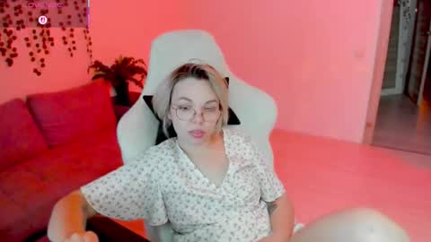 Snapshot of hot_babayaga chatting on November 2025 03:11:01 PM online show from November 2025 03:11:01 PM