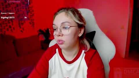 Snapshot of hot_babayaga chatting on November 2025 02:39:02 PM online show from November 2025 02:39:02 PM