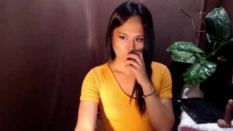 Snapshot of hot_babe0802 chatting on April 2026 09:33:02 AM HANNA online show from April 2026 09:33:02 AM