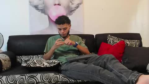 hot bad boy69 online show from December 2025 07:20:01 PM