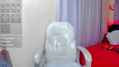 Snapshot of hot_beauty__ chatting on January 2025 08:00:02 AM VALENTINA online show from January 2025 08:00:02 AM