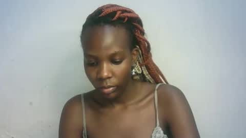 Snapshot of hot_berry2003 chatting on January 2025 12:10:01 PM Millie online show from January 2025 12:10:01 PM