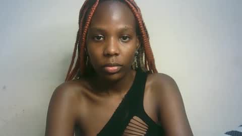 Snapshot of hot_berry2003 chatting on January 2025 04:50:01 AM Millie online show from January 2025 04:50:01 AM