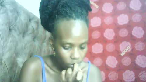 Snapshot of hot_berry2003 chatting on October 2025 01:20:01 PM Millie online show from October 2025 01:20:01 PM