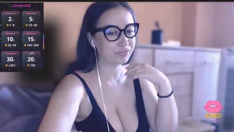 Snapshot of hot_big_ass chatting on September 2025 10:41:01 AM v     online show from September 2025 10:41:01 AM