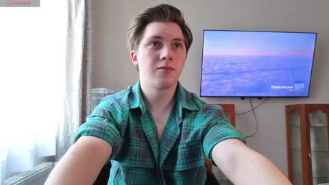 Snapshot of hot_boy_oscar chatting on April 2026 11:03:02 AM Oscar online show from April 2026 11:03:02 AM