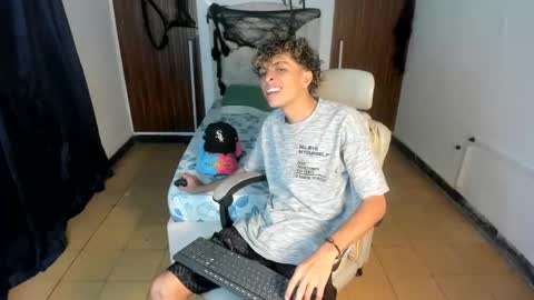 hot bunny online show from November 2025 01:28:01 AM