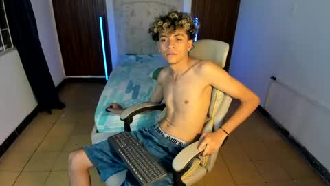 hot bunny online show from November 2025 01:22:01 AM