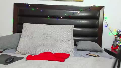 hot_chocolate4u online show from January 2026 06:33:01 PM