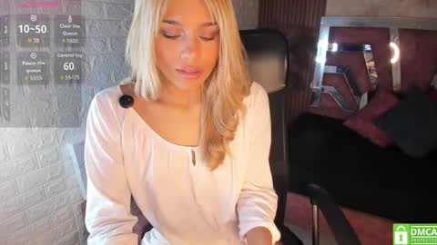 Snapshot of hot_cupid01 chatting on March 2026 11:02:01 AM Valery online show from March 2026 11:02:01 AM