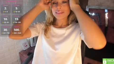 Snapshot of hot_cupid01 chatting on April 2026 10:59:01 AM Valery online show from April 2026 10:59:01 AM