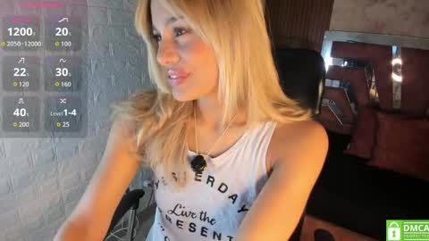 Snapshot of hot_cupid01 chatting on April 2026 11:01:02 AM Valery online show from April 2026 11:01:02 AM