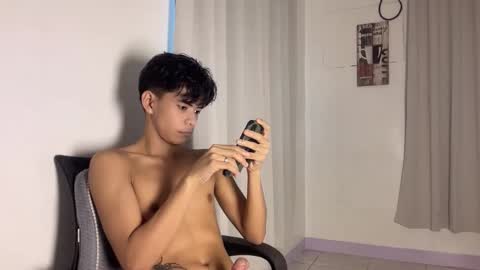 Kim online show from December 2025 01:23:01 AM