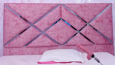 Emily online show from October 2025 11:29:02 AM