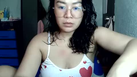 Snapshot of hot_emma1112 chatting on July 2026 01:41:01 AM hot_emma1112 online show from July 2026 01:41:01 AM