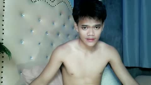 hot_fucker_ online show from April 2026 05:32:02 PM