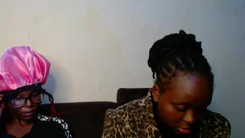 Linah online show from November 2025 05:23:01 PM