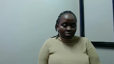 Linah online show from November 2025 04:01:02 AM