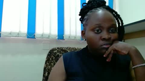 Linah online show from December 2025 06:21:01 AM