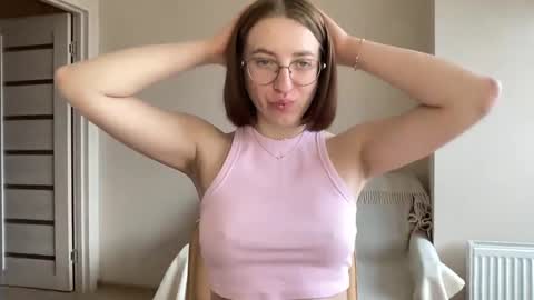 Lina online show from January 2025 10:46:01 AM