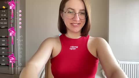 Lina online show from February 2025 11:57:02 AM