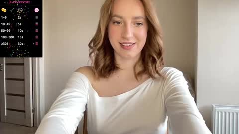 Lina online show from October 2025 11:07:02 AM