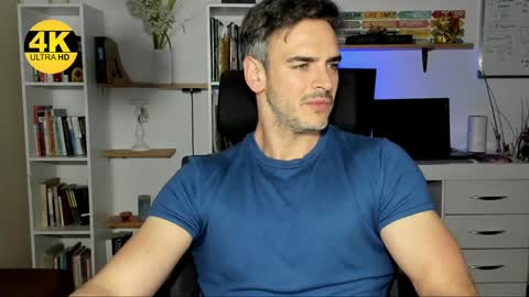 Martin online show from December 2024 10:03:02 PM