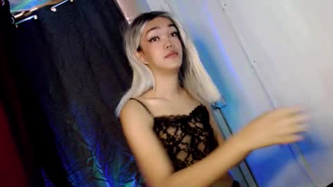 Snapshot of hot_moma69 chatting on March 2026 02:05:02 AM hot_moma69 online show from March 2026 02:05:02 AM