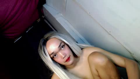 Snapshot of hot_moma69 chatting on April 2026 10:49:02 AM hot_moma69 online show from April 2026 10:49:02 AM