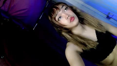 Snapshot of hot_moma69 chatting on April 2026 10:09:02 AM hot_moma69 online show from April 2026 10:09:02 AM