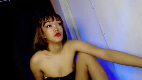 Snapshot of hot_moma69 chatting on April 2026 02:28:01 AM hot_moma69 online show from April 2026 02:28:01 AM