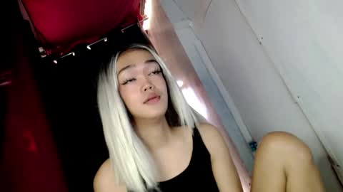 Snapshot of hot_moma69 chatting on April 2026 12:57:01 AM hot_moma69 online show from April 2026 12:57:01 AM