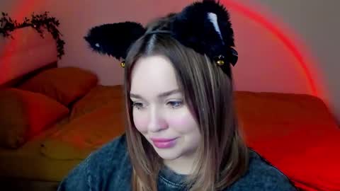 Snapshot of hot_moon_666 chatting on June 2026 05:00:02 PM Moon online show from June 2026 05:00:02 PM