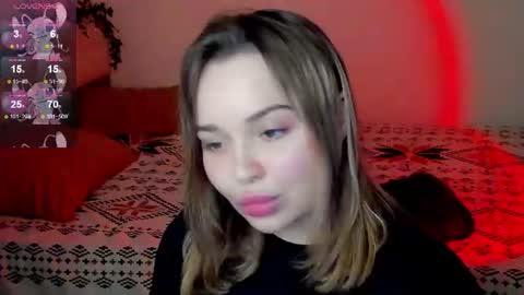 Snapshot of hot_moon_666 chatting on June 2026 06:32:02 PM Moon online show from June 2026 06:32:02 PM