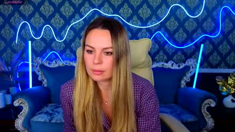 hot_natallie online show from November 2025 02:06:01 PM