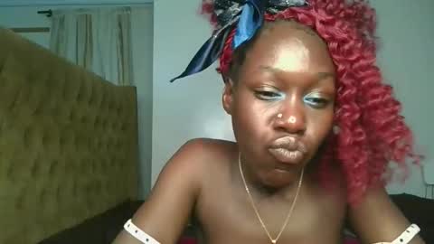 Snapshot of hot_petite1 chatting on February 2026 05:54:01 PM Hot petite online show from February 2026 05:54:01 PM