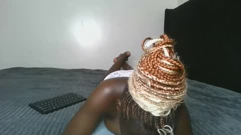 Snapshot of hot_petite1 chatting on March 2026 05:52:02 PM Hot petite online show from March 2026 05:52:02 PM