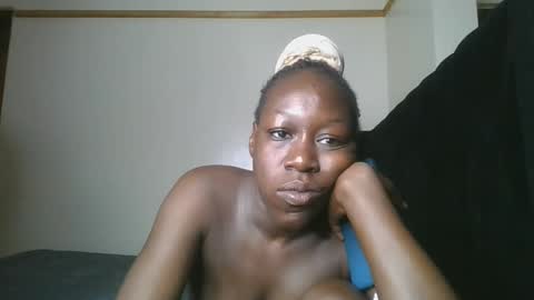 Snapshot of hot_petite1 chatting on April 2026 11:52:01 AM Hot petite online show from April 2026 11:52:01 AM