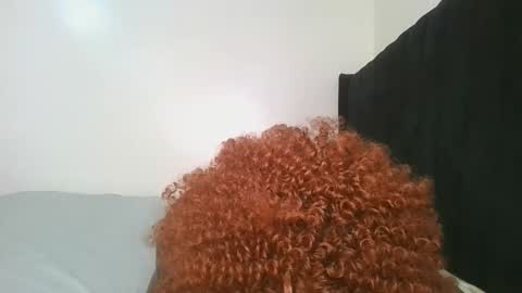 Snapshot of hot_petite1 chatting on April 2026 09:31:01 PM Hot petite online show from April 2026 09:31:01 PM