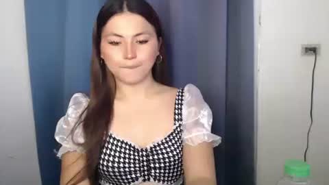 Nikki  online show from March 2026 06:17:02 AM