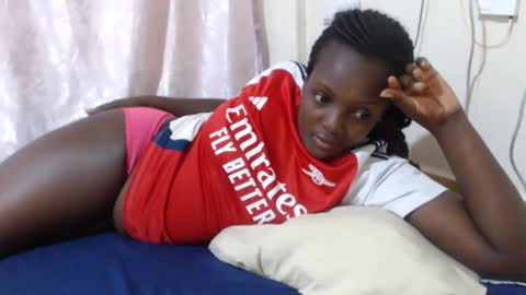 RAYLAH online show from March 2026 11:43:02 PM