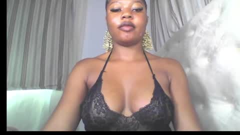 Snapshot of hot_stellaa chatting on May 2026 09:16:02 AM Stella online show from May 2026 09:16:02 AM