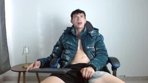 Snapshot of hot_teo1 chatting on May 2026 01:06:01 PM M A T E O online show from May 2026 01:06:01 PM