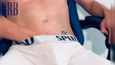 Snapshot of hot_teo1 chatting on May 2026 12:14:02 PM M A T E O online show from May 2026 12:14:02 PM