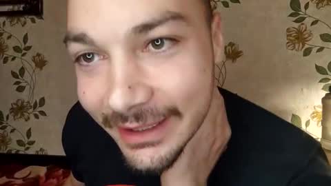 Kristiyan online show from March 2026 10:14:01 PM