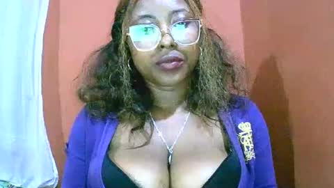 Snapshot of hotarian1 chatting on June 2026 08:05:02 AM hotarian1 online show from June 2026 08:05:02 AM