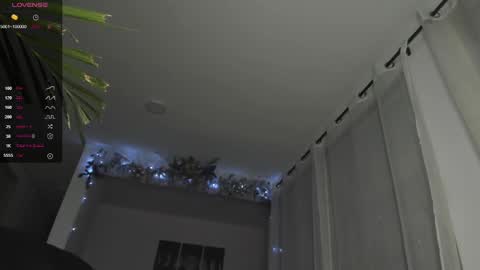 Snapshot of hotay_ chatting on December 2024 02:14:01 AM Andrew xdres08 online show from December 2024 02:14:01 AM