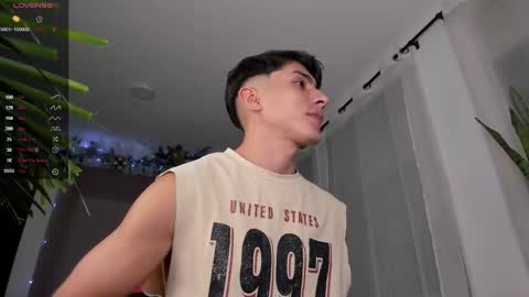 Snapshot of hotay_ chatting on December 2024 11:17:02 PM Andrew xdres08 online show from December 2024 11:17:02 PM